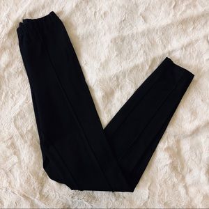 Ultra Compact Pintuck Legging